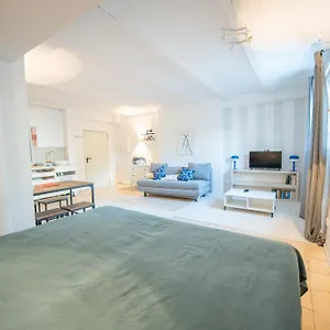 zentral-gelegenes-modernes-loft.hamburg-hotels-de.com/